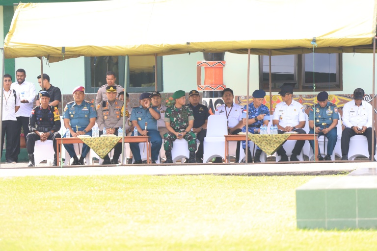 Pj Gubernur Papua Selatan Hadiri Upacara Penerimaan Satgas Pamtas Statis RI-PNG